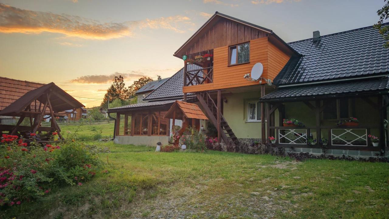 Zatishok Bilya Richky Villa Pilipets Exterior foto